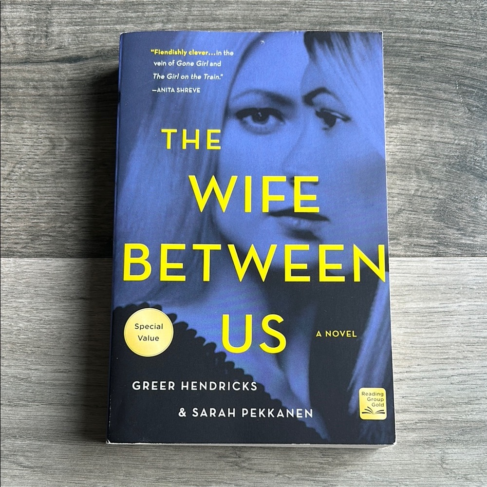 🌸 3 For $20 🌸 The Wife Between Us by Greer Hendricks & Sarah Pekkanen (Book)
